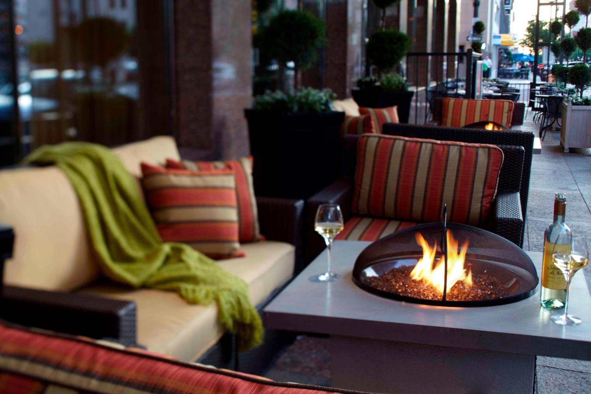 Renaissance Columbus Downtown Hotel Esterno foto